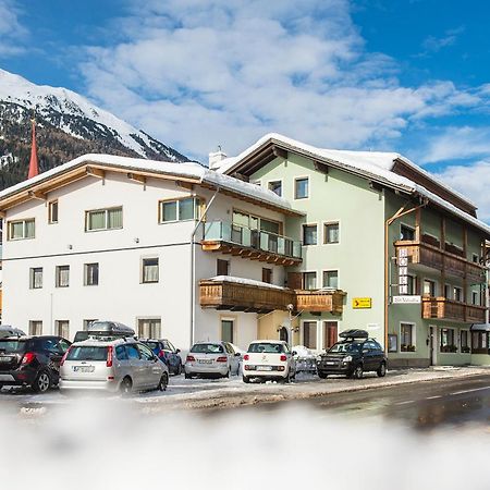 Garni Apparthotel St Valentin St. Valentin auf der Haide Exterior foto