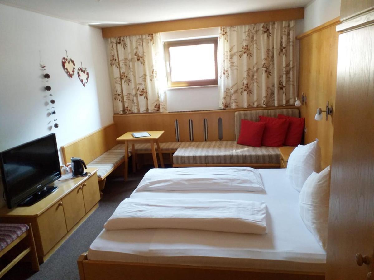 Garni Apparthotel St Valentin St. Valentin auf der Haide Exterior foto